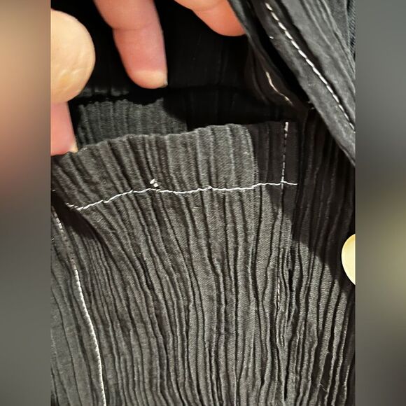 Zara Black and White Contrast Stitch Button Up Collared Crinkled Blouse Small - Picture 4 of 6